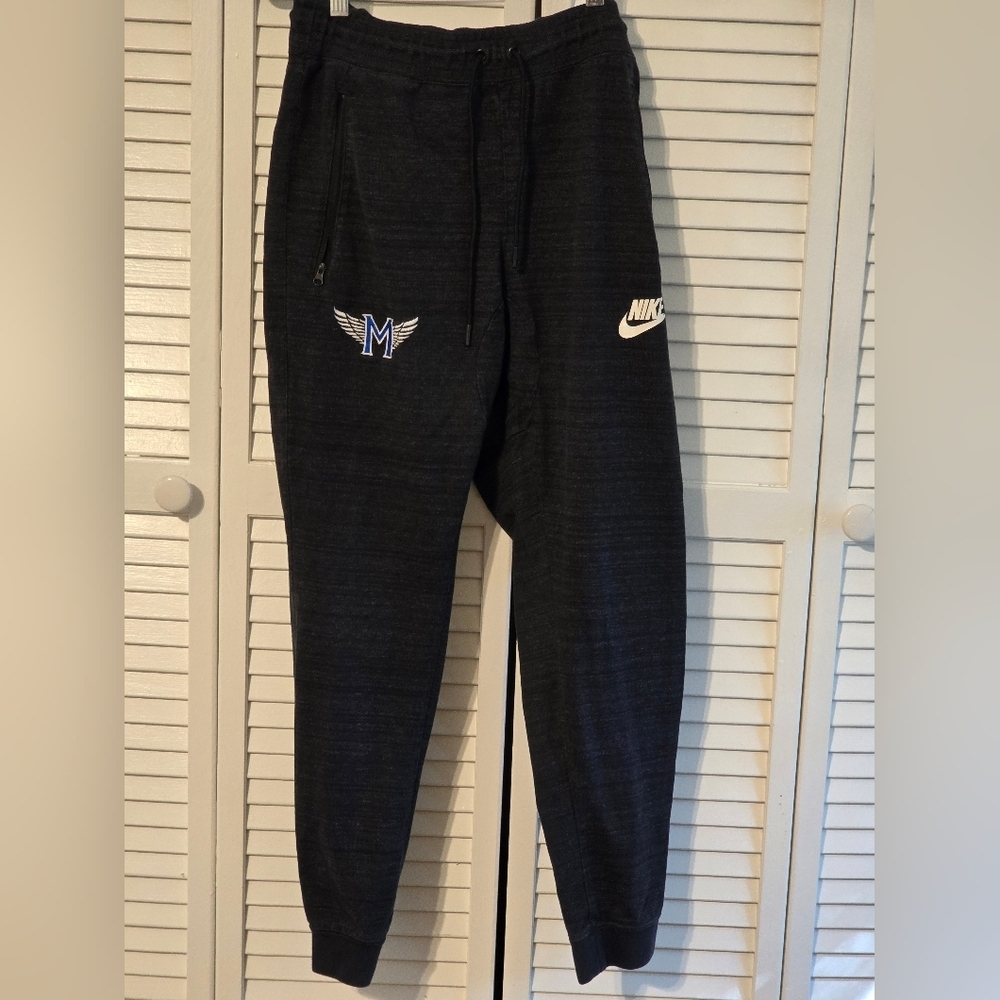 Nike Men’s Therma-Fit Fleece Joggers – M Wings Logo – Size M - Picture 2 of 7